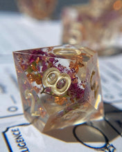 Load image into Gallery viewer, Autumn Hearts 7-Piece Dice Set