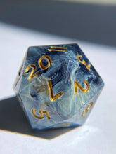 Load image into Gallery viewer, Marble D20