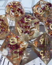 Load image into Gallery viewer, Autumn Hearts 7-Piece Dice Set